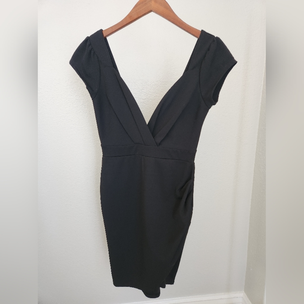 LULUS Little Black Dress Short Sleeve S Small